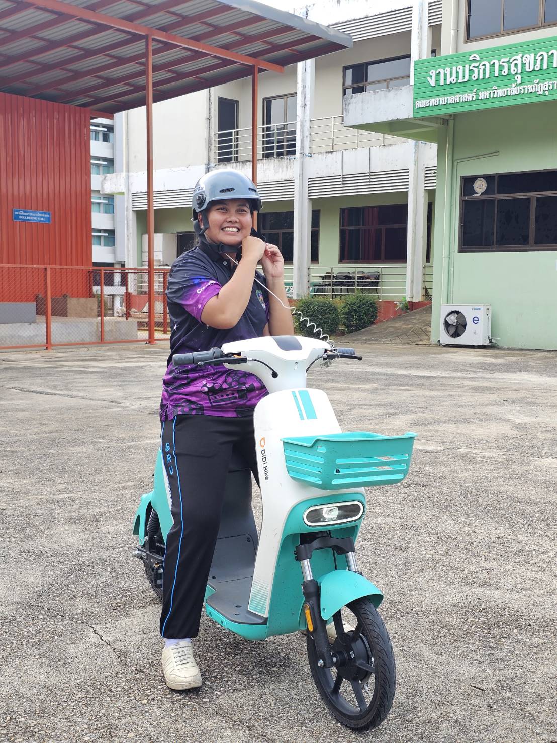 Fastening a helmet for safety